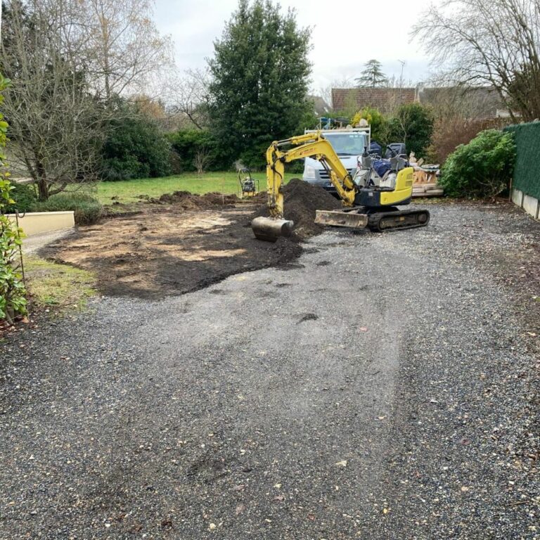 Terrassement pour création d’allée carrossable à Fontenay-lès-Briis